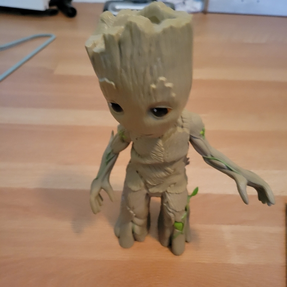 Dancing groot - Picture 4 of 4